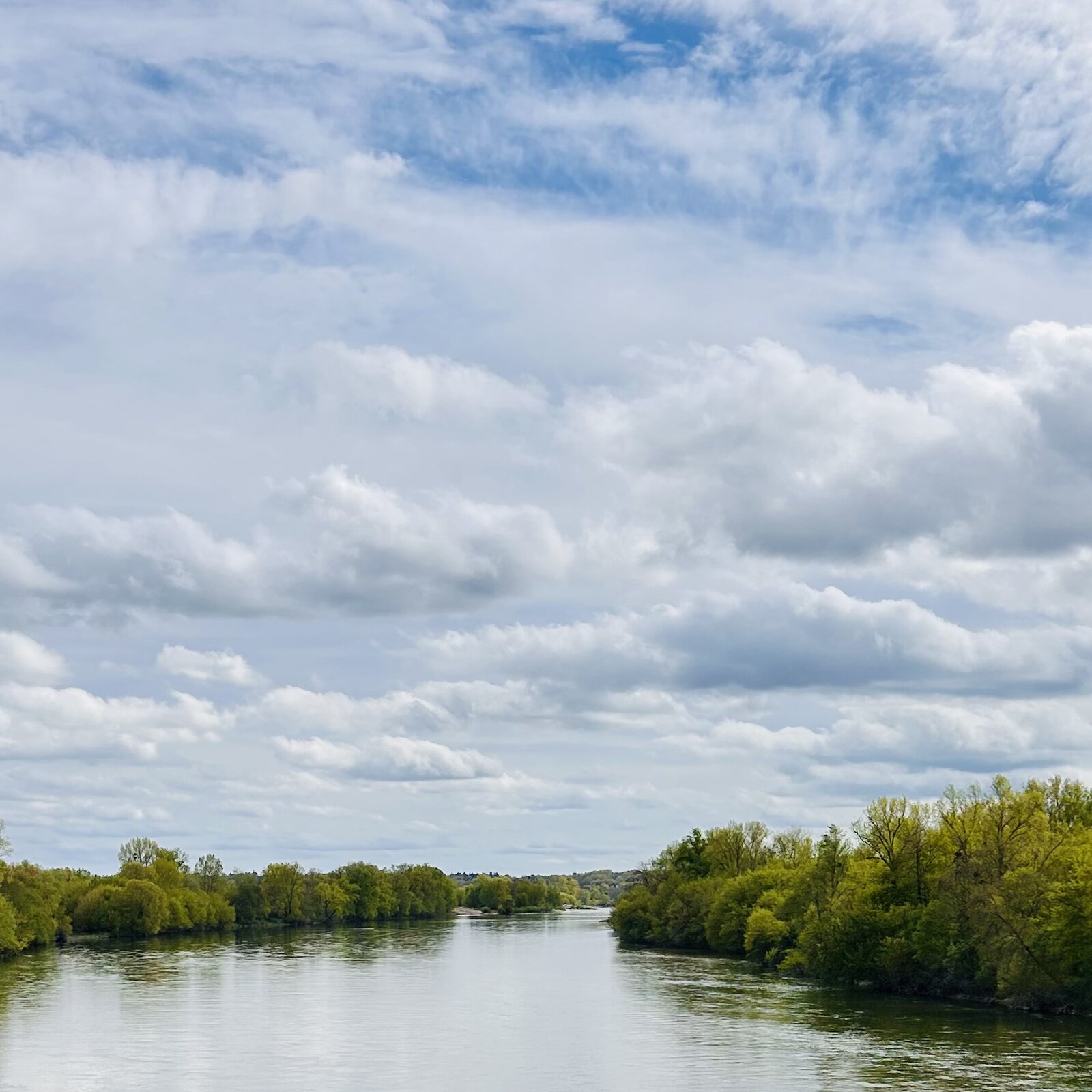 Ciel du Loiret.
Canal de Briare, France 🇫🇷- 2026